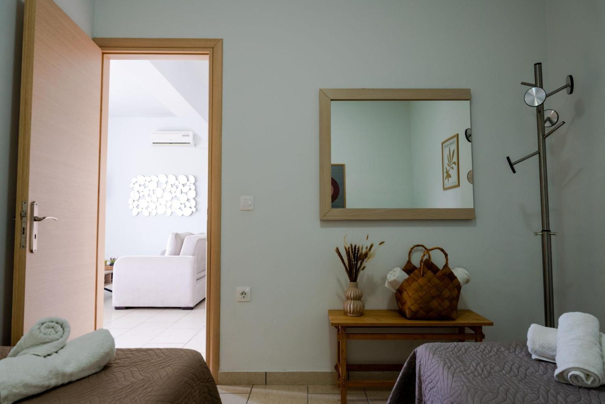 Tesys Studios And Apartments لاغاناس الغرفة الصورة